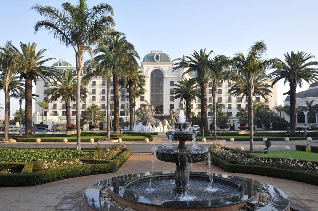 Peermont D'Oreale Grande At Emperors Palace Kempton Park Dış mekan fotoğraf